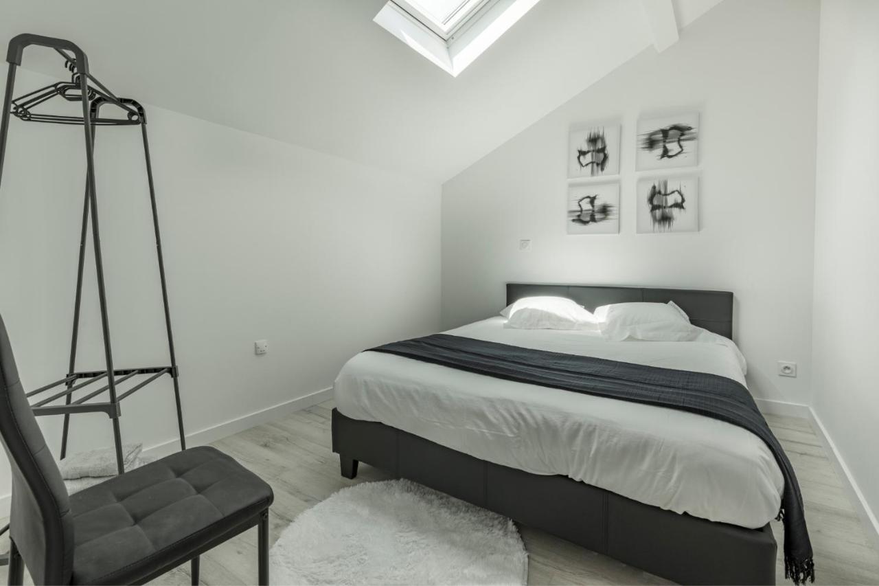 Le Dallas - 1 Chambre, 1 Canape-Lit, 1Er Etage, Parking, 10Min Canal Du Midi Castelsarrasin Luaran gambar